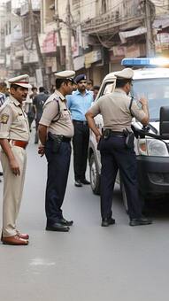 हिंदी में 'Police' को क्या कहते हैं? 99% लोगों को नहीं पता होगा जवाब!