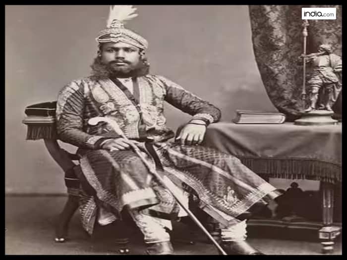Silver kalash image
