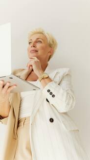 Stylish Timepieces for Her: Top Women's Watches from Classic to Smart