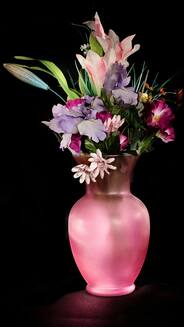 7 Stylish Vases to Elevate Your Home Decor