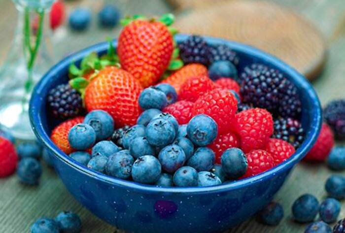 Shehnaz hussain tells about how to increase collagen in your skin with easy and cheap ways collagen badhane ke tareeke in hindi