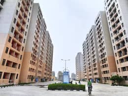 नोएडा के इन सेक्टर्स में फ्लैट वालों पर गिरने वाली है गाज, नहीं किया है ये काम तो आवंटन रद्द प्रक्रिया होगी शुरू