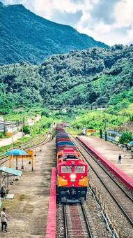 7 Must Visit Greenest Railway Routes Of India