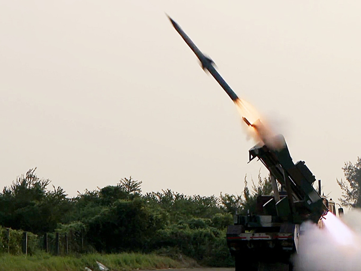 S 400 air defense system strengths and features