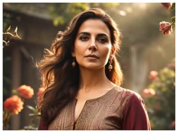 Akshay Kumar As Girl