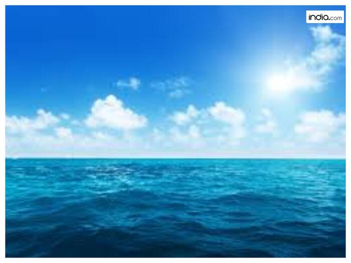 Ocean water picture