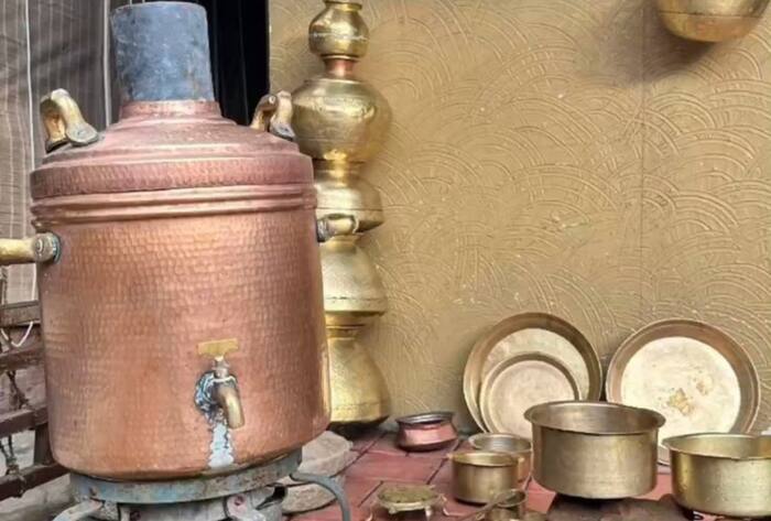 Easy ways to clean copper and brass utensils properly in hindi