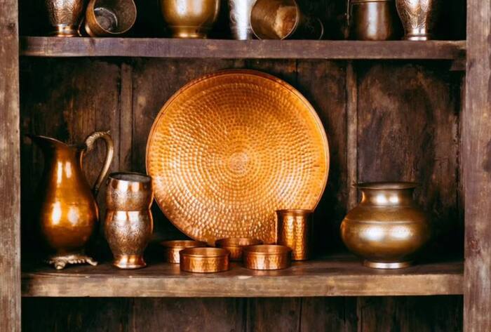 Easy ways to clean copper and brass utensils properly in hindi