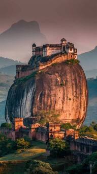 7 Historical Spots In Telangana Feels Like You’ve Stepped Into A Forgotten Epic!