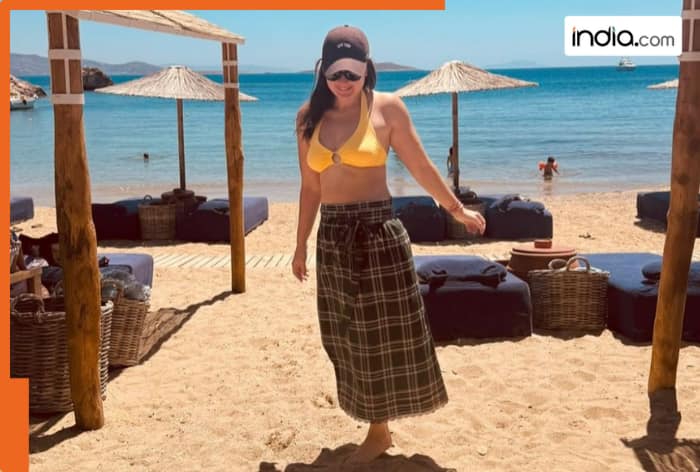 Kareena Kapoor Khan pairs lungi with yellow bikini during her beach vacation, grooves to lungi dance- See pics