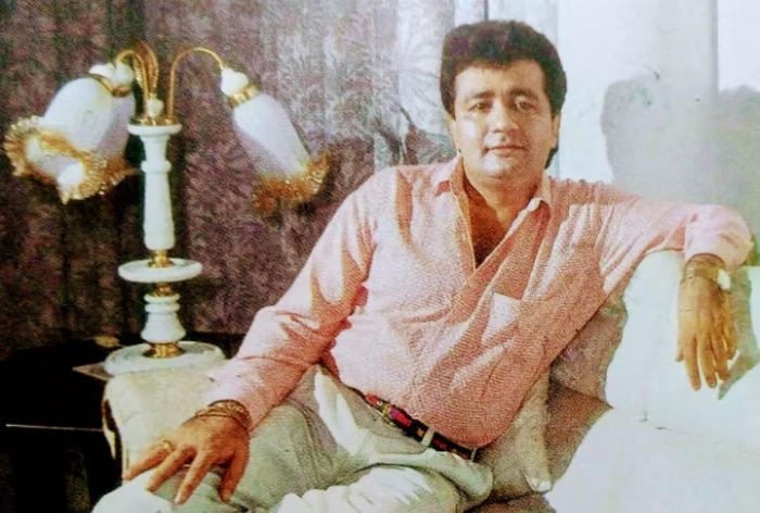 Who is the richest family in Bollywood? Not Kapoors, Khans, Chopras, Khannas, or Bachchans, it is…