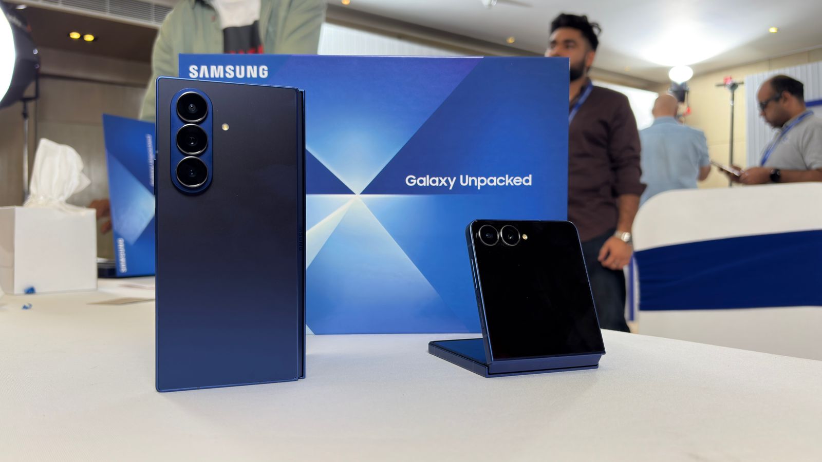 Samsung Unveils Galaxy Z Flip7: A Pocket-Sized AI Powerhouse