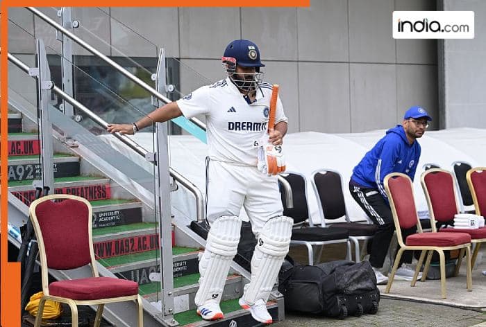 On Day 2 of the fourth Test at Old Trafford, Rishabh Pant returned to the crease despite suffering an injury on the opening day.