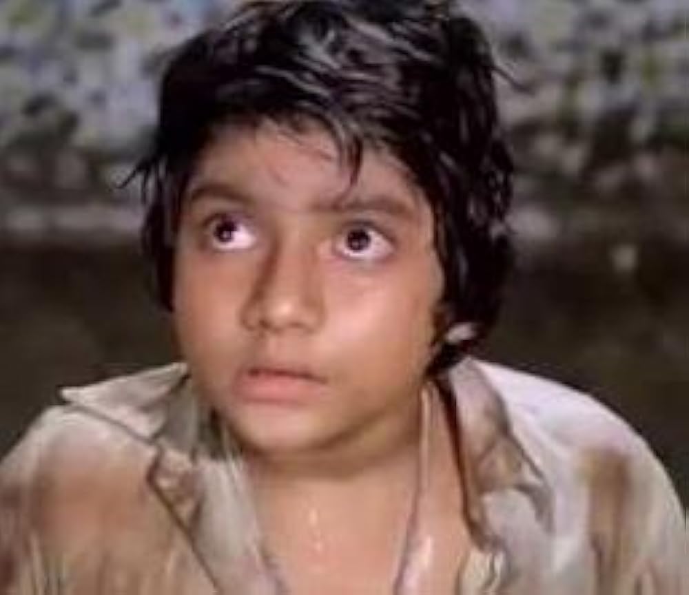 Meet actor who played young Amitabh Bachchan, more in demand than heroes, worked with Dilip Kumar, now a big businessman; His name is…