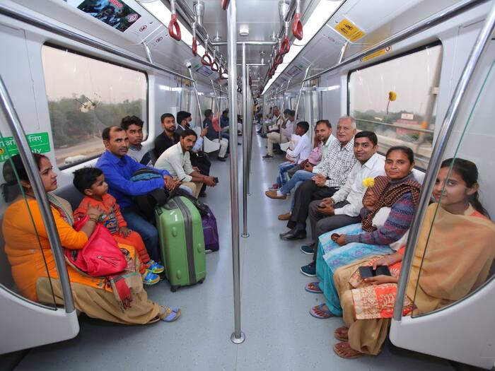 Delhi metro