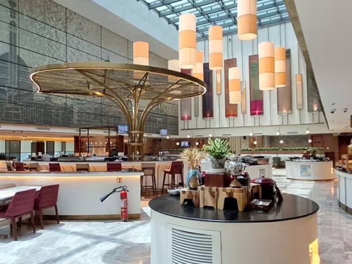 Airport lounge access