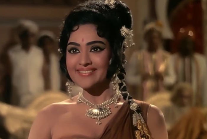 Dilip Kumar and Raj Kapoor were craz about this actress’ beauty; Rishi Kapoor even left his house because of her, married father of 3 children, she is…