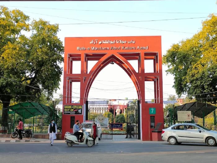 Jamia Millia Islamia bachelor top 10 bachelor courses
