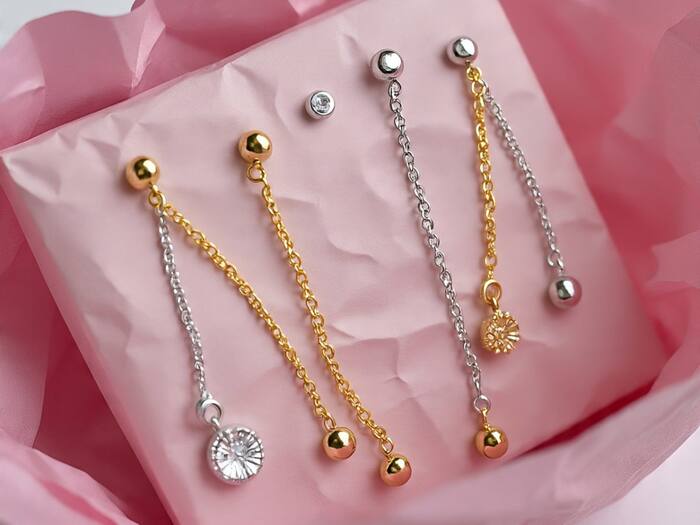 Jewelry in pink  1