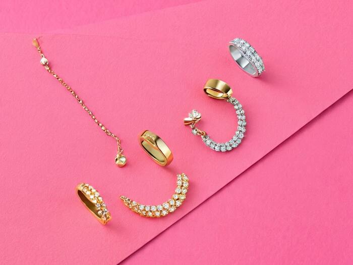 Jewelry in pink  4