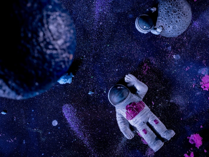 Astronaut Bathing System Explained
