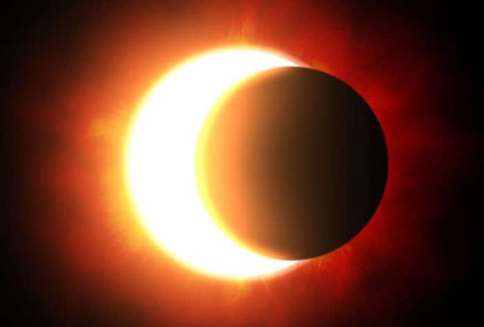 Myths and facts about sleeping during solar eclipse Surya grahan ke samaya kyu nahi sona chahiye in hindi