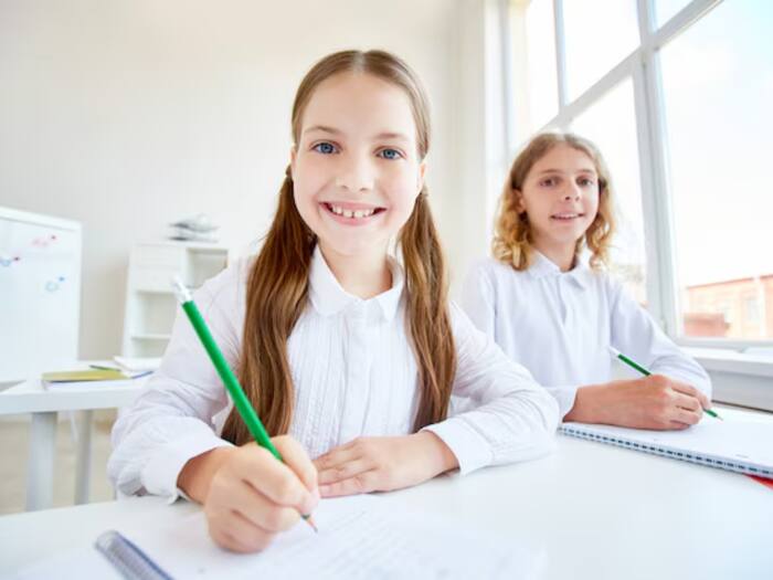 Greece declining population problem