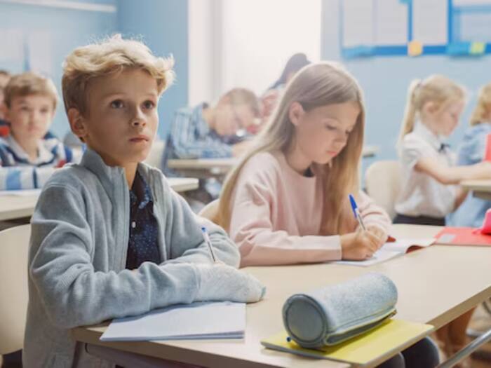 Greece population crisis 2025