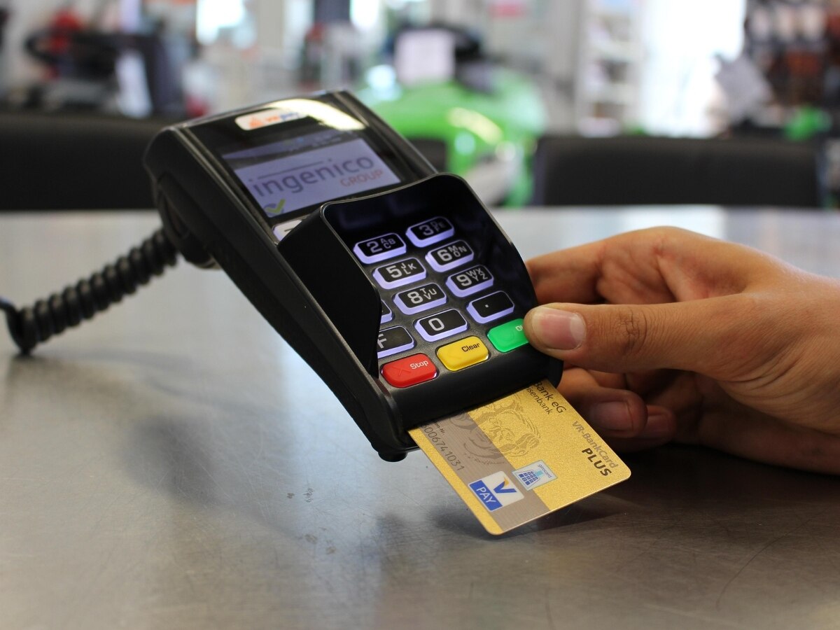 ATM Pin: अगर आप भी रखते हैं ऐसा ATM पिन, तो फौरन बदल दें, वरना खाली हो ...