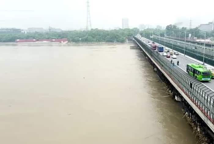 Delhi Weather Forecast, thunderstorms, rain, Yamuna, New Delhi, Delhi, IMD, weather conditions, Delhi-NCR region, CPCB, AQI