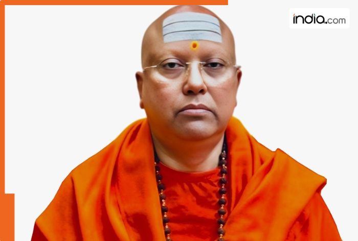 ‘He touched us, sent obscene messages…’: 17 management college students make SHOCKING allegations against Swami Chaitanyananda, students are from...