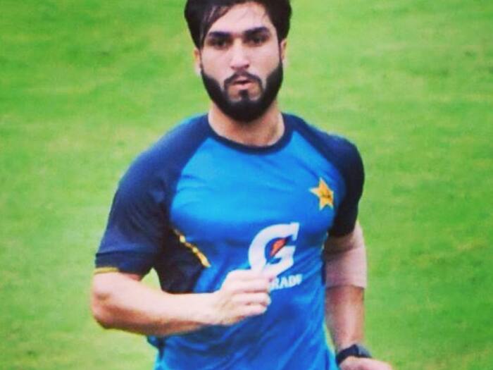 Usman shinwari Bowling