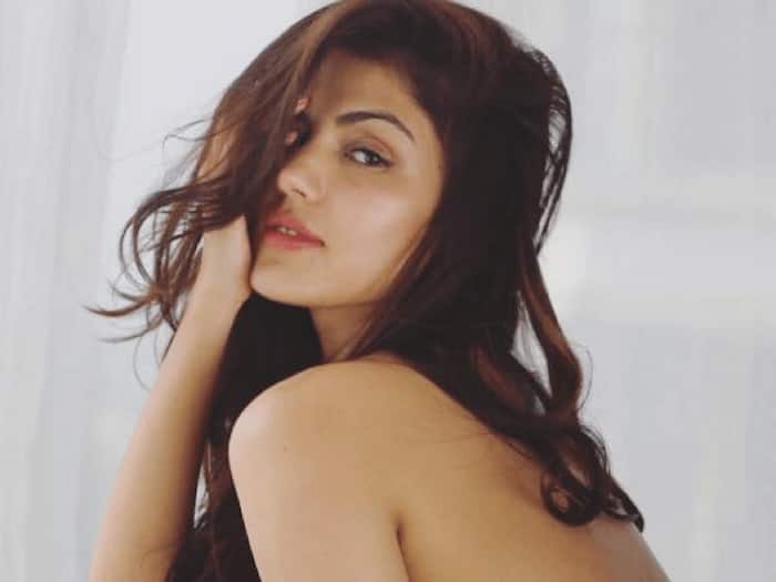 Rhea chakraborty networth