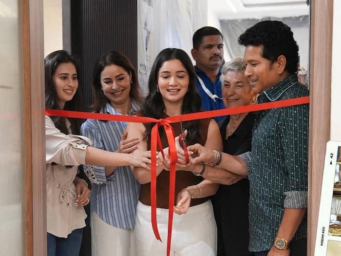 Sara tendulkar pics