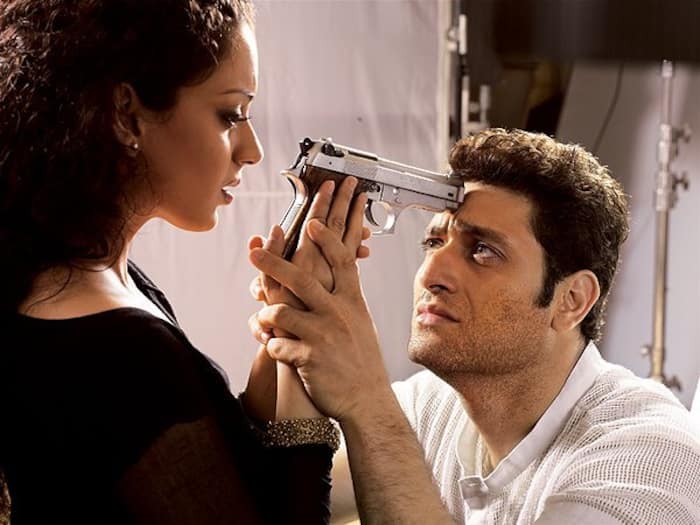 MV5BZjM4OGU4MGQtY2U1MS00Yjk4LTk1ZjQtOTkyZjU5NTZjNWFhXkEyXkFqcGc   V1