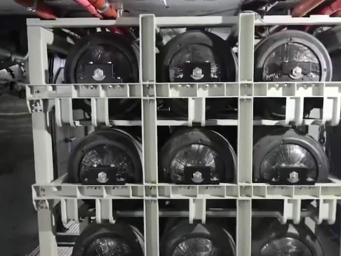 Zero Emission Hydrogen Train Features And Passenger Capacity