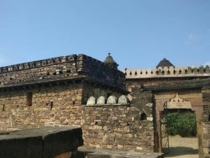 Half quintal gold found katni