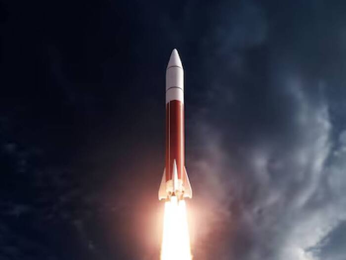 Rocket travel height in the sky