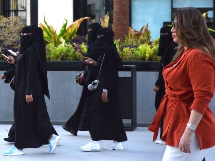 Saudi arabia new corporate dress