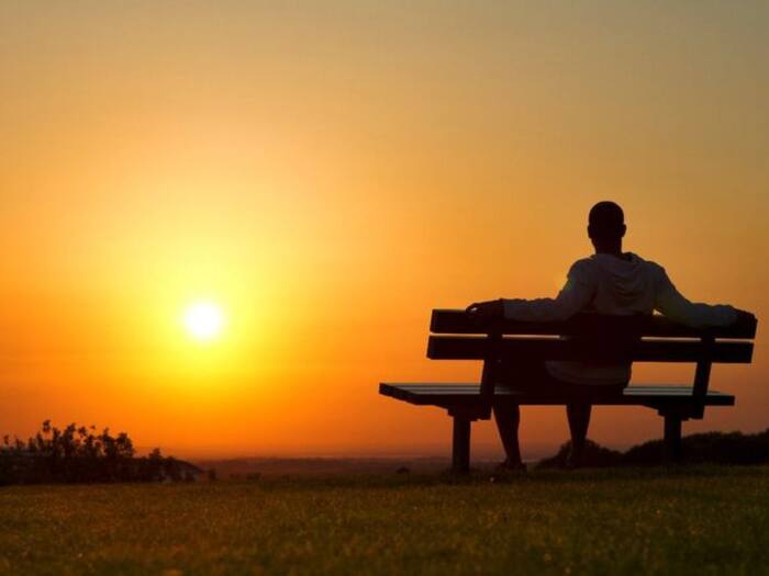 Identify sunset anxiety symptoms