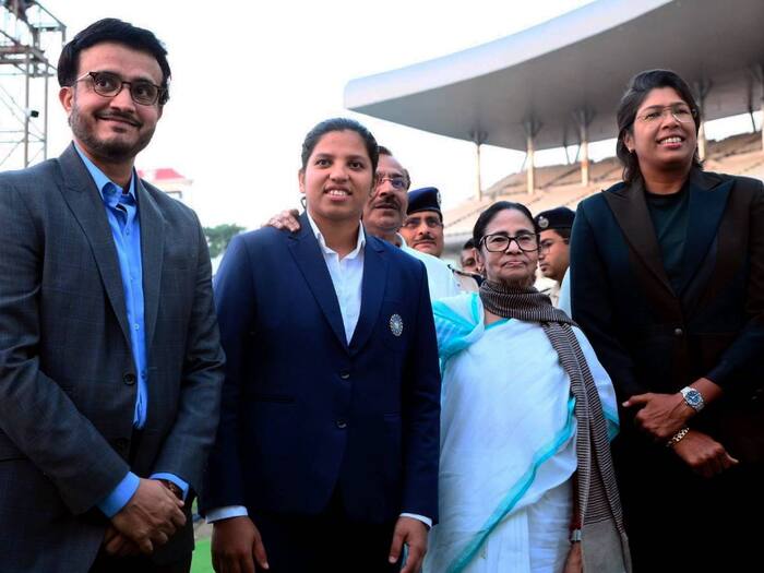 Richa Ghosh felicitation in Kolkata