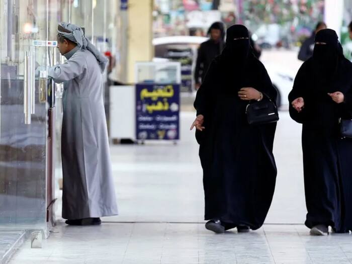 Saudi arabia new corporate dress