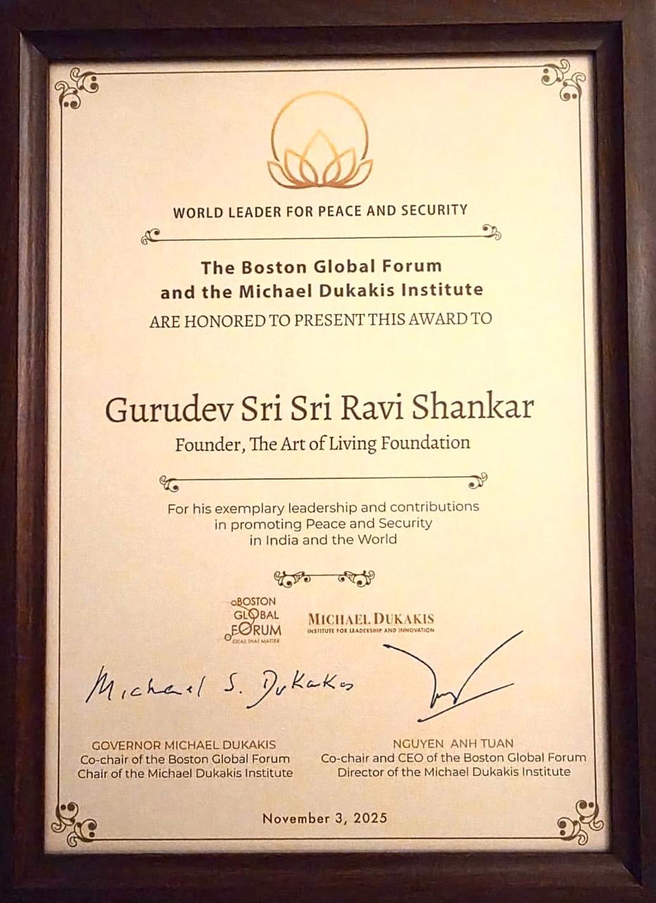 Gurudev Sri Sri Ravi Shankar honored with 2025 World Leader for Peace and Security Award