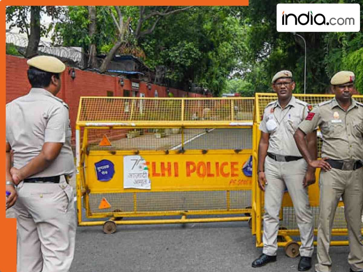 Delhi Police issue New Year Traffic Advisory; Check full list of restrictions at Connaught Place, India Gate, Paharganj, RK Ashram Marg, Pragati Maidan and other areas