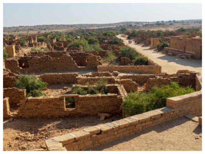 Raat Bhar Me Gayab Hua Gaon