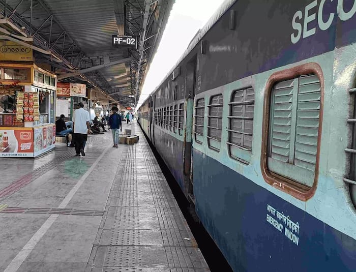 Longest train platform in india location