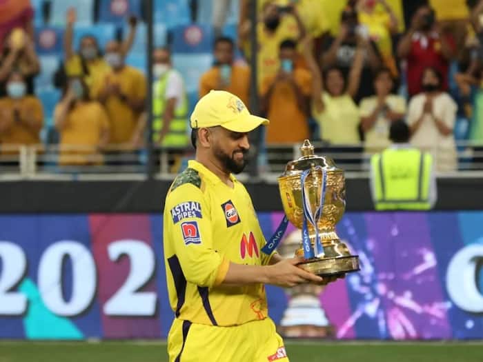 Ms dhoni csk ipl trophy