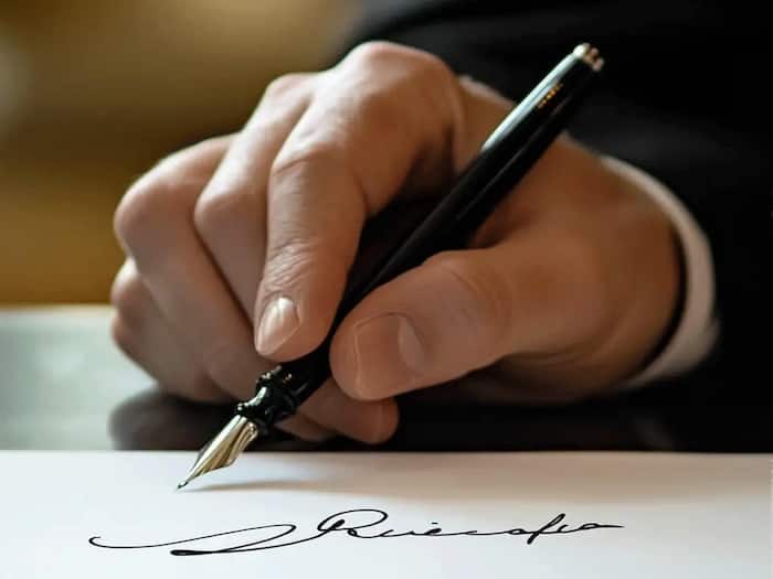 Signature astrology