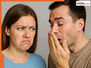 ब्रश करने के बाद भी मुंह से आती है गंदी बदबू? तुरंत छुटकारा पाने के लिए अपनाएं ये 5 असरदार नुस्खे