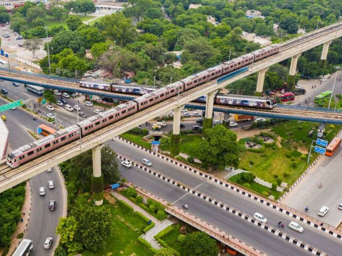 Delhi metro